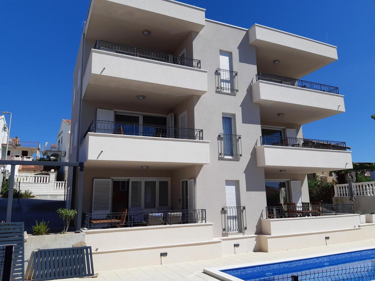 Apartment Lizzi. Τρογκίρ Εξωτερικό φωτογραφία